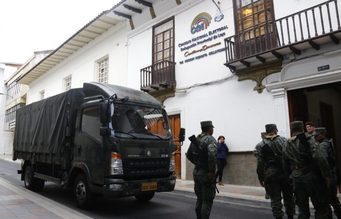 1.417 miembros de las Fuerzas Armadas de Loja conocerán sus funciones para los próximos comicios﻿