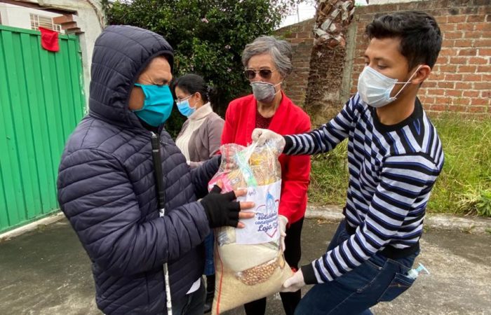 KITS DE ALIMENTOS LLEGAN A PERSONAS CON DISCAPACIDAD