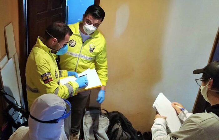 En Loja, publicitaban dispositivos médicos con documentos adulterados