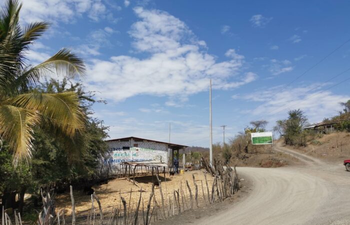 EERSSA extiende redes y mejora la calidad de servicio de energía eléctrica en la parroquia Garza Real