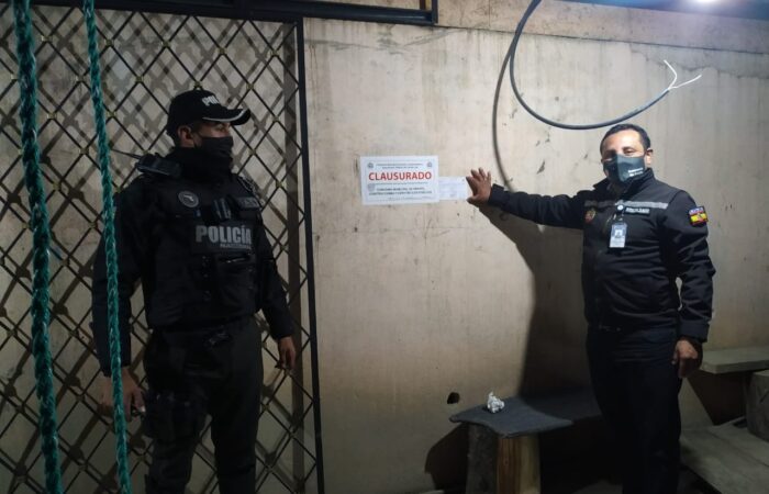 Sancionan a dueño de cancha deportiva por irrespetar disposiciones del COE