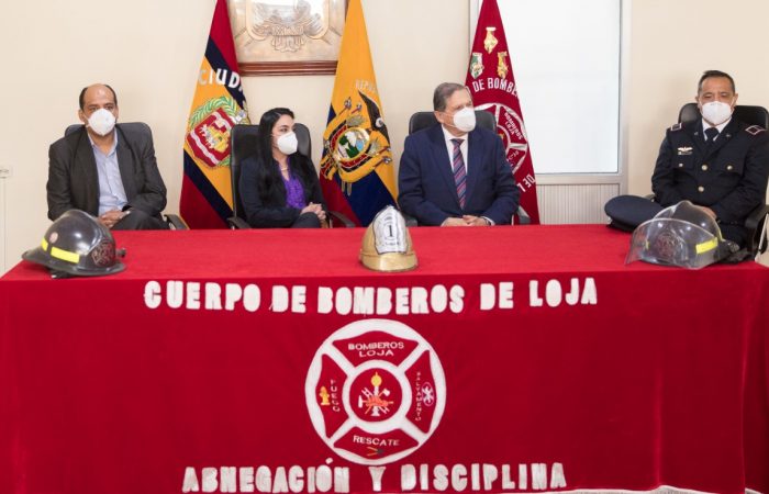 María Elisa Chicaiza asume dirección administrativa del Cuerpo de Bomberos