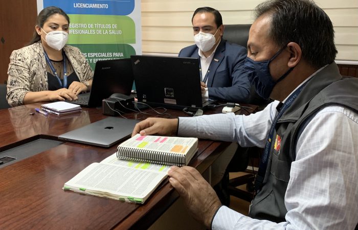 ACESS capacita en Normativa para ejercicio de terapias alternativas