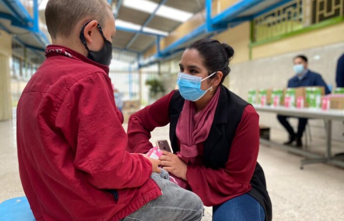 En Loja, Machala y Zamora, MIES entregó 1.225 litros de leche para garantizar seguridad alimentaria de niñas, niños y adolescentes