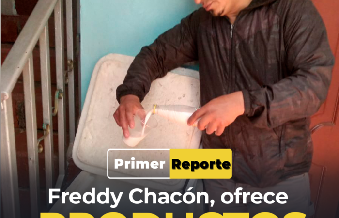 Freddy Chacón, ofrece productos a base de coco