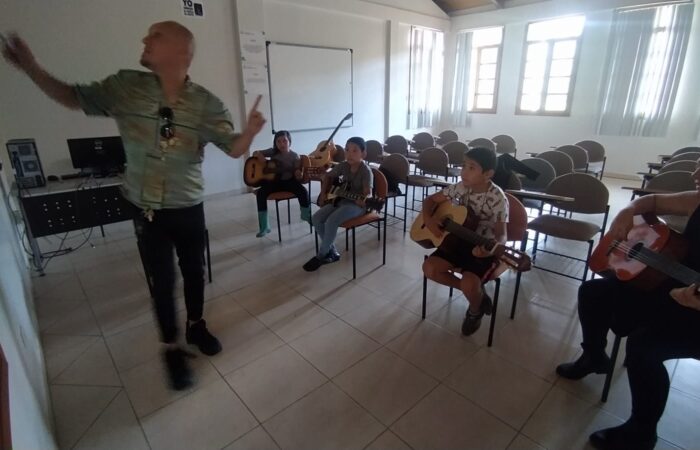 Iniciaron talleres de formación artística