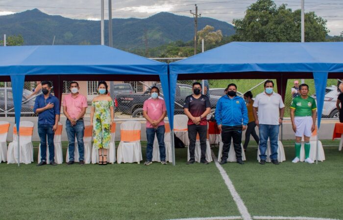 Funcionarios Municipales Se Visten De Corto