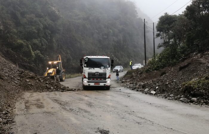 MTOP habilita vía Zamora – Loja tras deslizamiento
