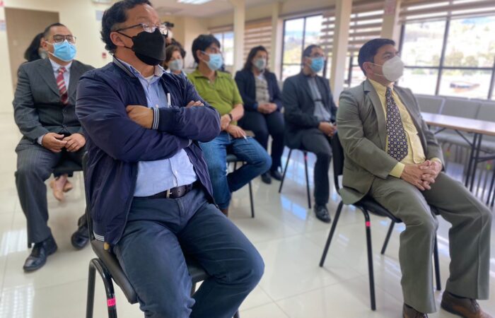 Autoridades rinden homenaje a instituciones y docentes de Loja en evento de excelencia educativa