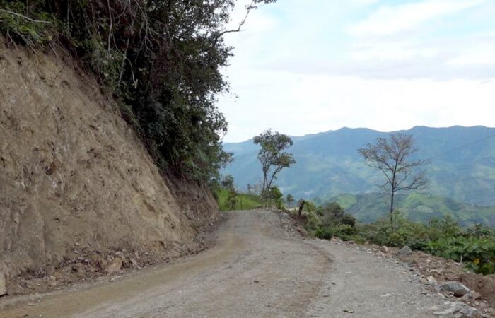 Prefectura entregó vía Pomarrosa hacia la Dolorosa Alto en Palanda