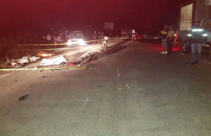 Dos fallecidos por choque de motos