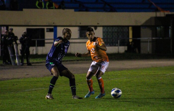 Libertad no encuentra la brújula para ganar
