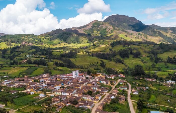 Otorgarán permisos emergentes para rehabilitación de casas patrimoniales en las parroquias