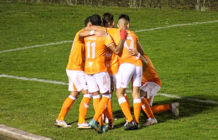 Libertad le bajó el invicto a los ‘Puros Criollos’