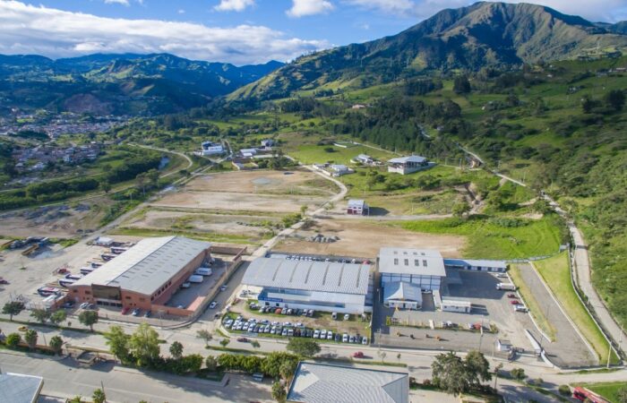 Se asfaltarán calles del  Parque Industrial