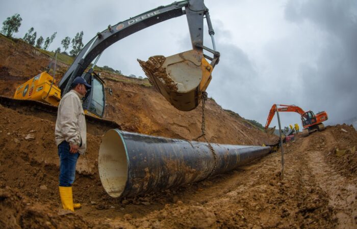 Se restablece el servicio de agua potable a la ciudad de Loja