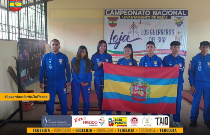 Levantadores De Pesas En Base De Entrenamiento En Guayaquil.