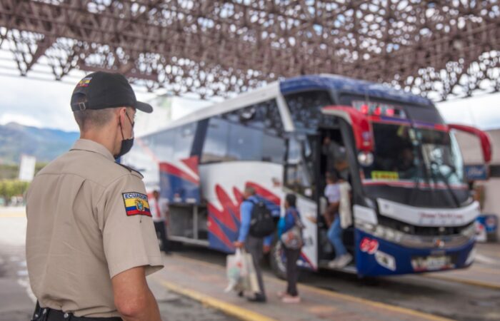 Terminal Terrestre  Y UCOT Por Feriado Del 10 De Agosto