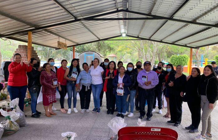 Más Barrios Reciben Kits De Semillas Y Abono Orgánico