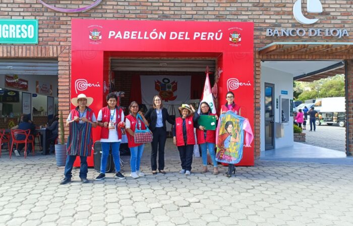 Cajamarca Y Sus Artesanias En La Feria De Loja