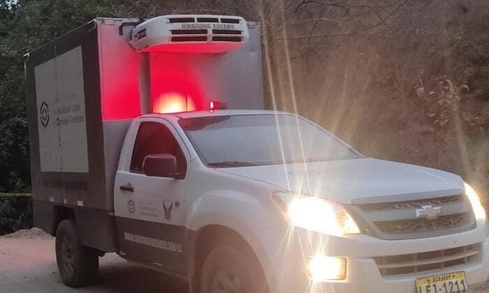 Hombre se habría suicidado con una correa