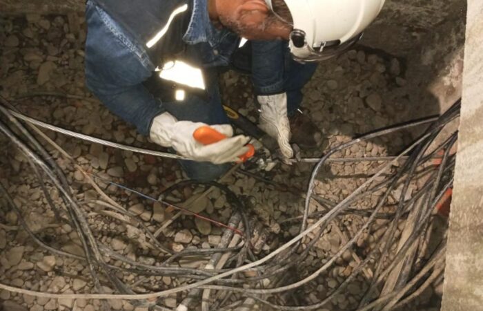 Roban Conductores De Cobre De Las Redes De Distribución De Energía Subterréneas De La Eerssa