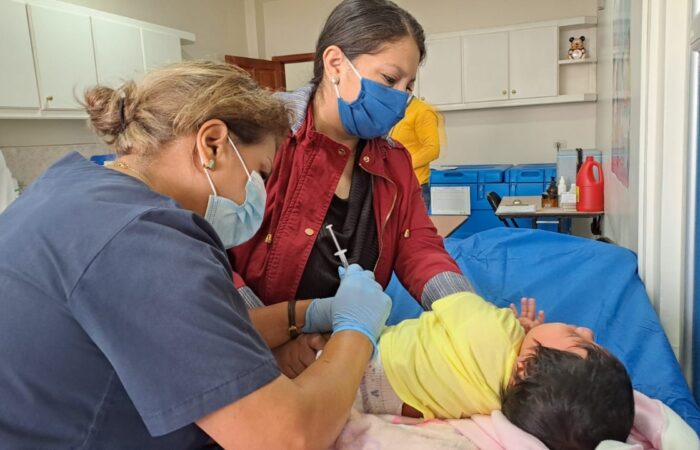 Coordinación Zonal 7- Salud Continúa Con Vacunación Del Esquema Regular A Infantes