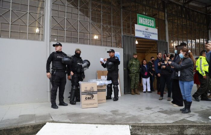 Con votos de PPL empiezan las elecciones 2023 en Loja