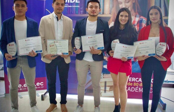 Estudiantes de la UIDE Loja lanzan segunda edición de la Revista “UIDEAS”
