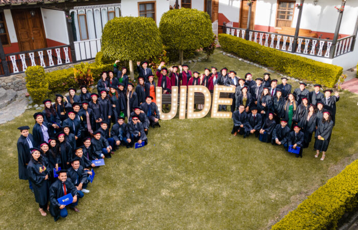UIDE realizó su ceremonia de graduación – promoción 2022