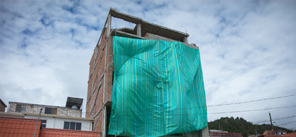 Edificaciones a medio hacer dañan la imagen del centro de Loja