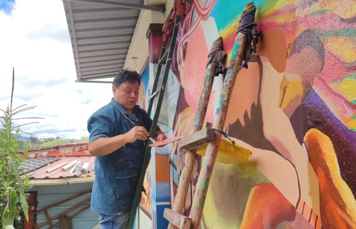 Franco Correa, un muralista con el arte en las venas