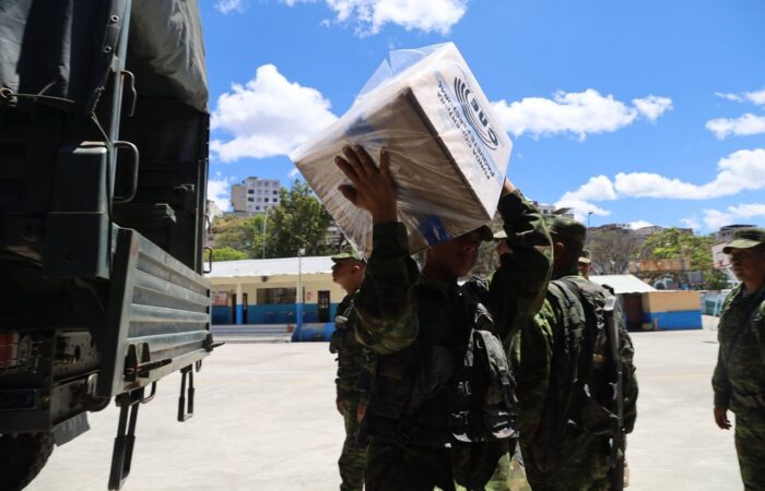Paquetes electorales ya están en recintos de Loja