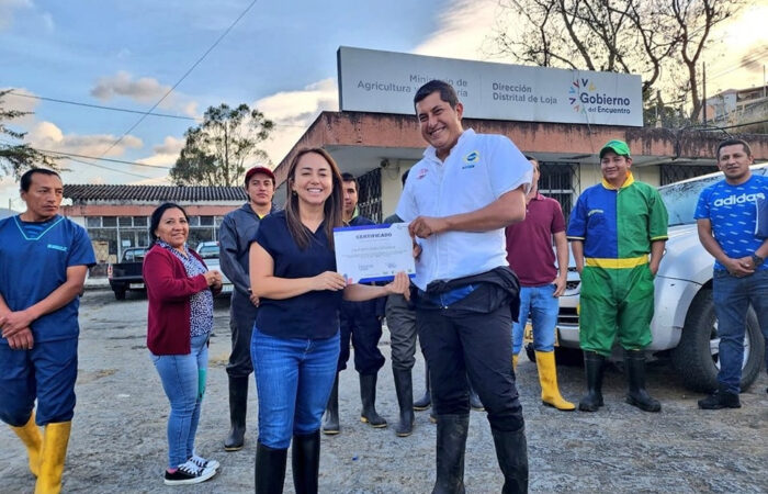 Productores ganaderos de Loja se capacitan como inseminadores comunitarios