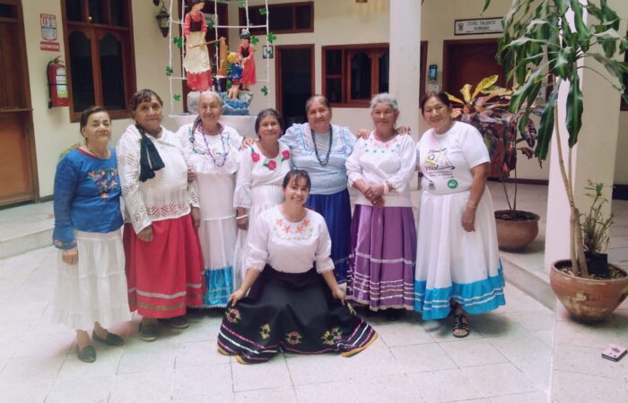 Adultos mayores integran grupo de danza en Paltas