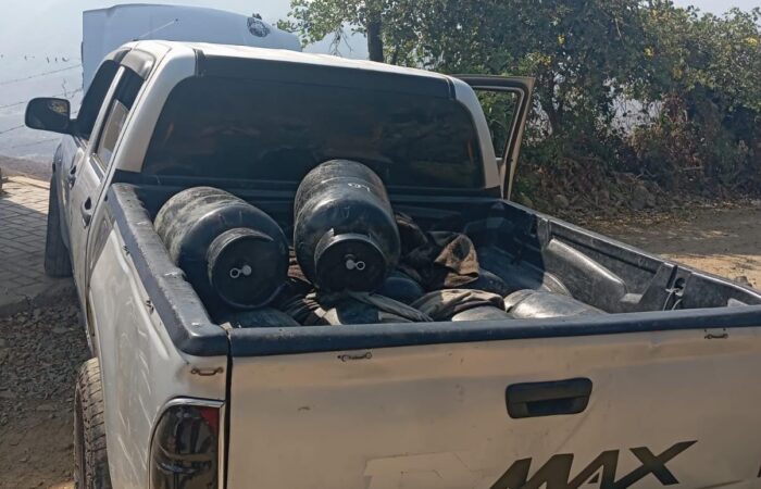 Policía incauta combustible en la frontera