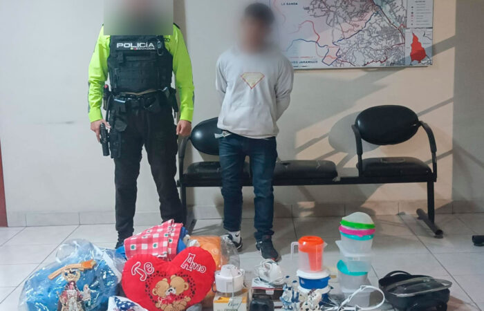Policía Nacional aprehende a ciudadano por presunto robo en institución educativa