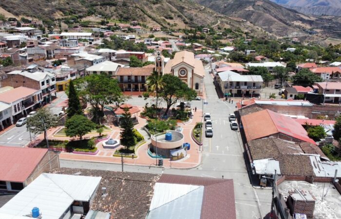 SAN PEDRO DE LA BENDITA MEJORA SU ALUMBRADO PÚBLICO CON 250 LUMINARIAS LED INSTALADAS POR LA EERSSA