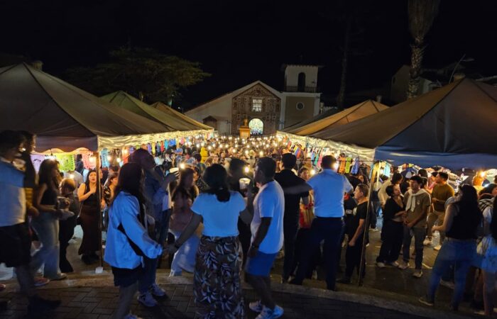 Oktoberfest Loja 2025 celebra su tercera edición con música, cerveza artesanal y gastronomía local
