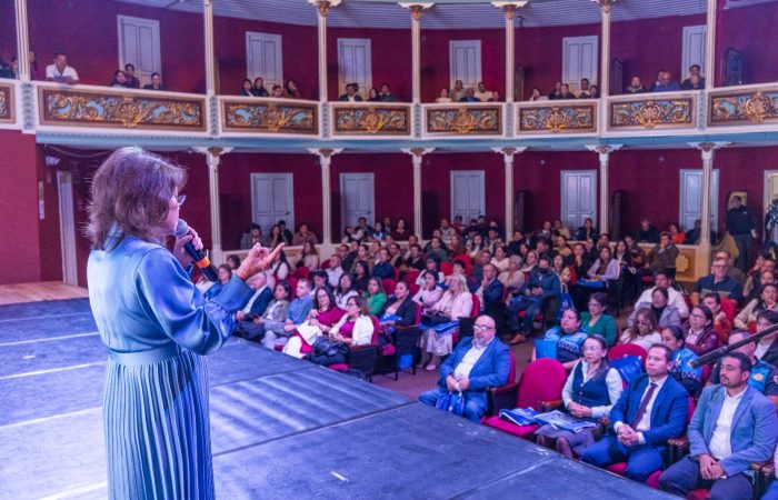 Capacitan a emprendedores del área turística