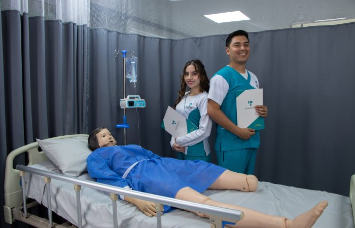 EL SUDAMERICANO Y  UTPL FIRMAN CONVENIO PARA IMPULSAR LA CONTINUIDAD DE ESTUDIOS DE TITULADOS DE ENFERMERÍA